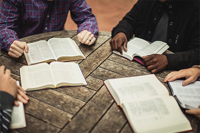 Your Guide to Some of the Best Men&rsquo;s Bible Studies